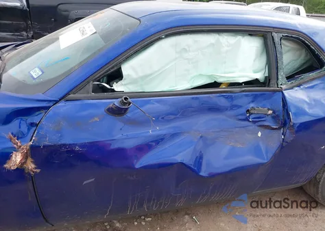 2020 Dodge Challenger Sxt z USA, uszkodzony, nr VIN 2C3CDZAG0LH214878